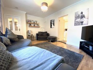 Lounge- click for photo gallery